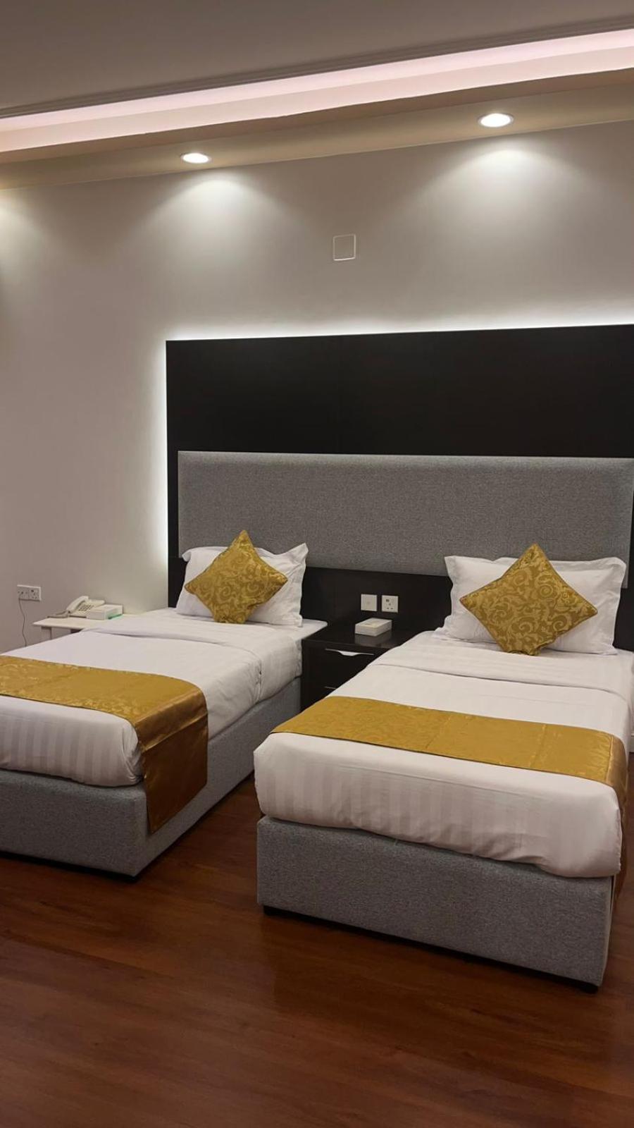 فندق ادوماتو Adomato Hotel Dawmat al-Jandal ภายนอก รูปภาพ